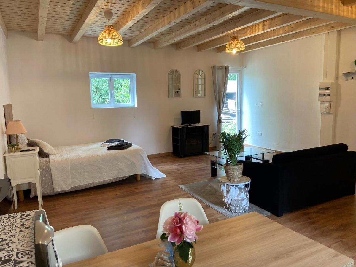 Le Chene: Petit Chalet Cosy Proche De Mulhouse Riedisheim Exterior foto